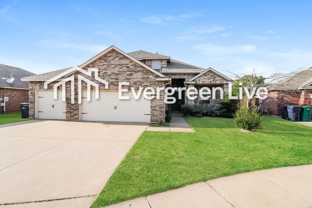 8905 Nw 106th St - Photo 1 of 1