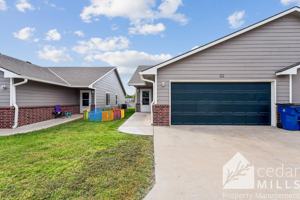 featured image of 10625 W Maple St