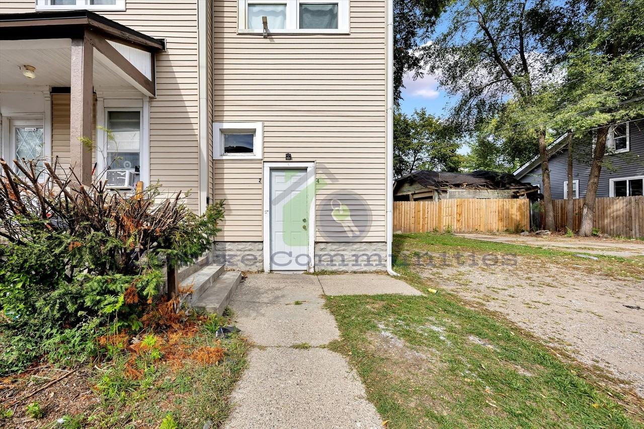 1928 Darwin Ave Sw #2 - Photo 4 of 24