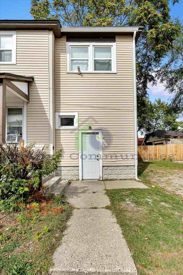 1928 Darwin Ave Sw #2 - Photo 5 of 24
