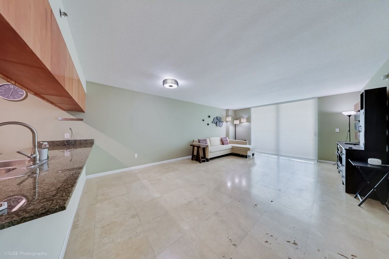 1200 Brickell Bay Dr - Photo 5 of 15