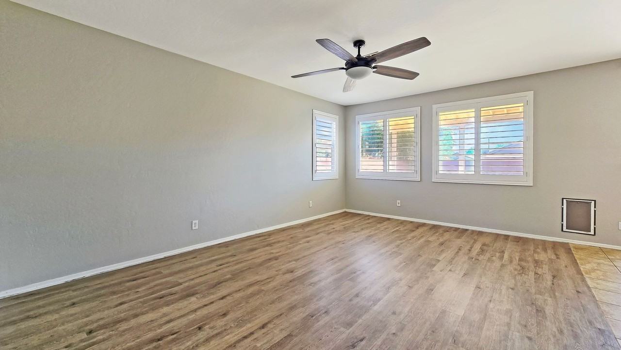 16233 Miami Street - Photo 6 of 29