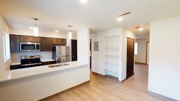 featured image of 214 S Hyland Ave