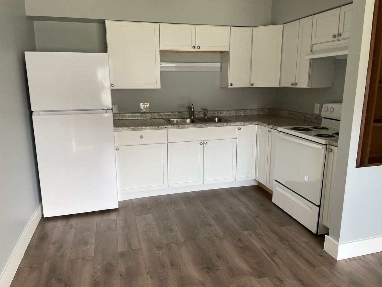 220-320 Wilhelm St - Photo 2 of 16