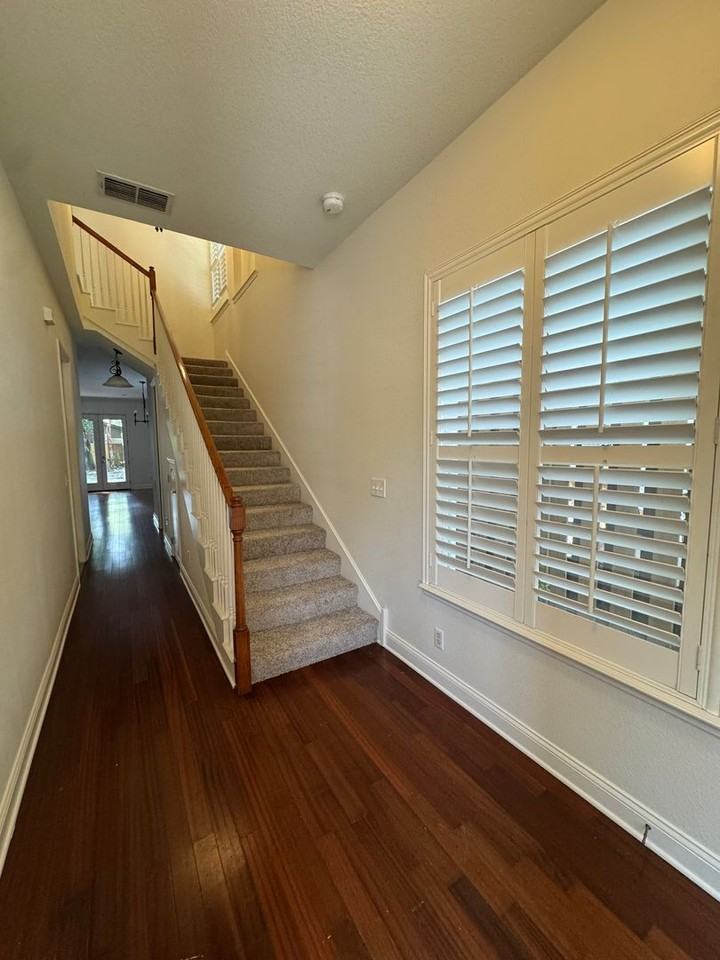 2804 E Washington St - Photo 3 of 35