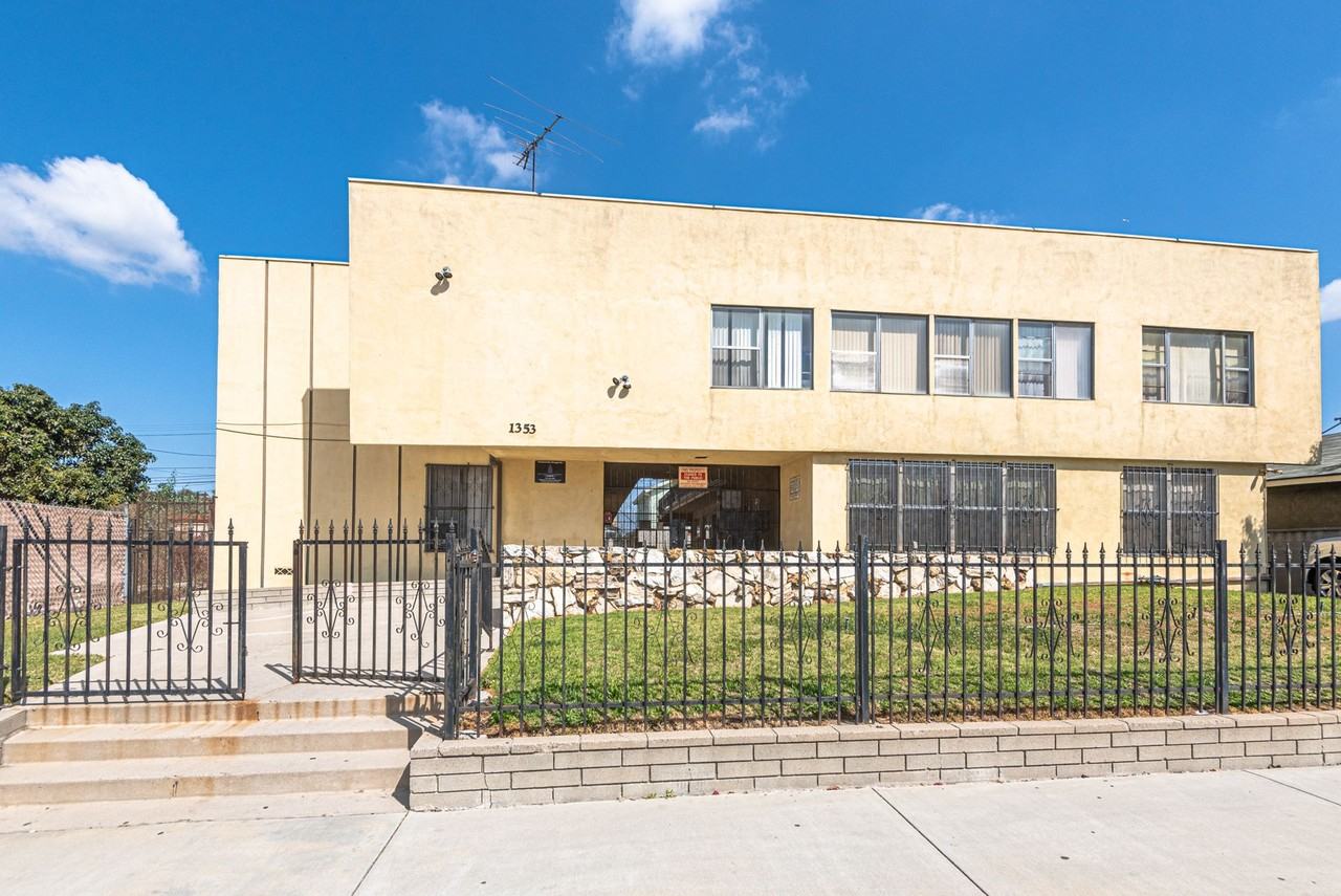 Rolland Curtis Pl - Photo 5 of 5