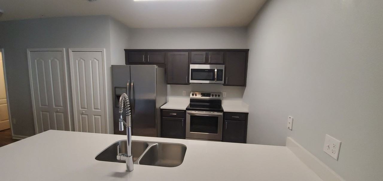 4959 Key Lime Dr #303 - Photo 6 of 14