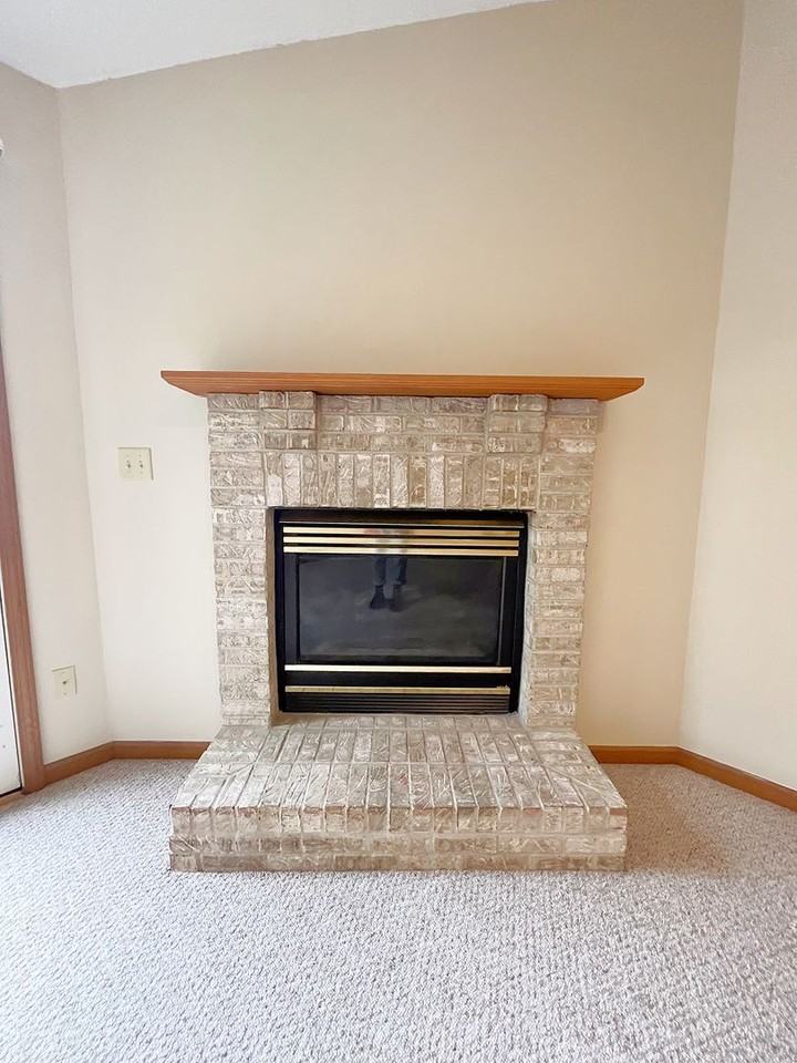 3520 Thornhill Cir E - Photo 6 of 16
