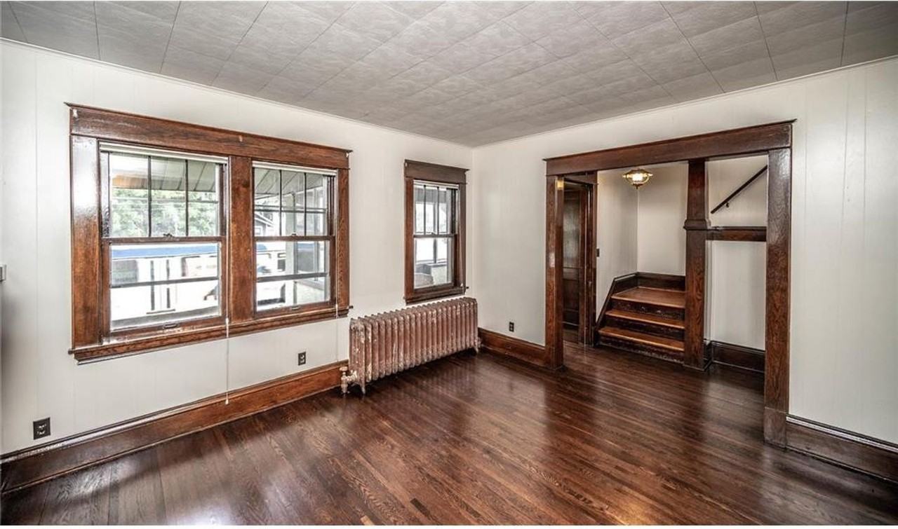 216 Cretin Ave N - Photo 4 of 18