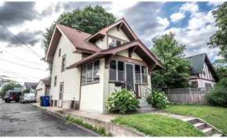 216 Cretin Ave N - Photo 1 of 1