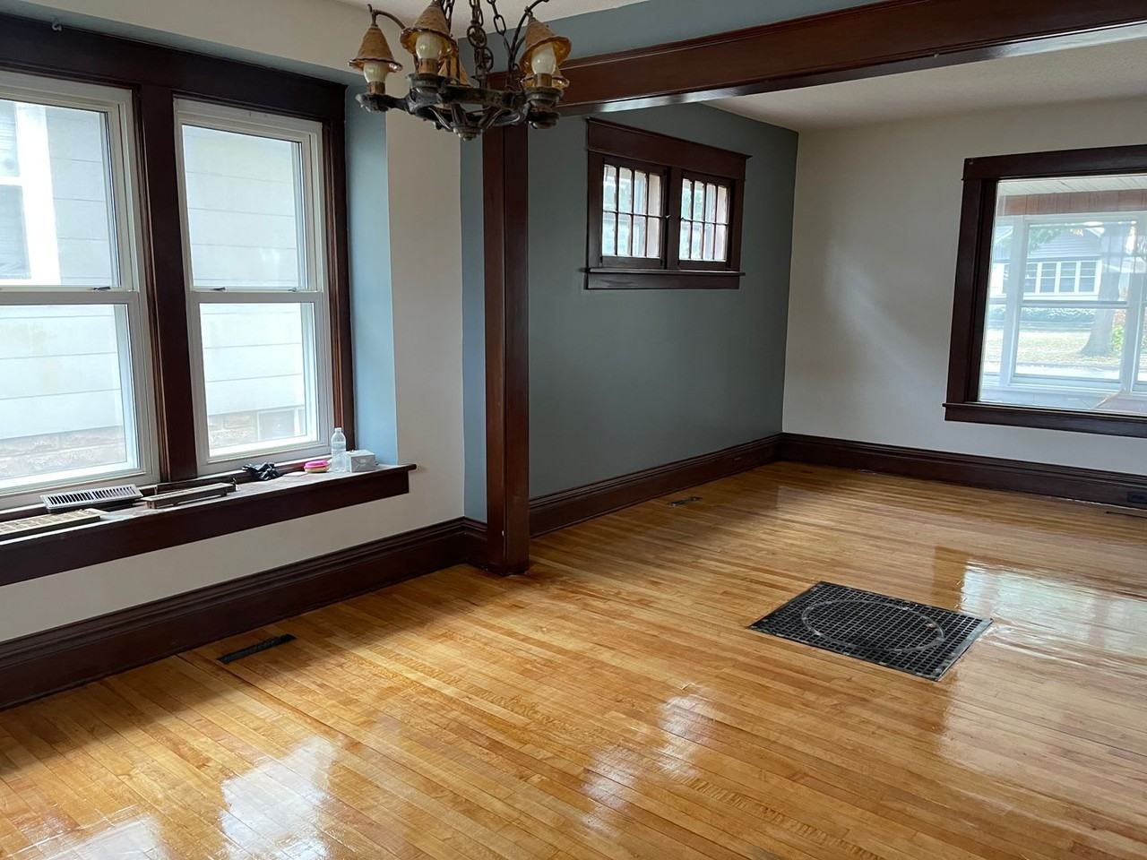 1795 James Ave - Photo 3 of 20