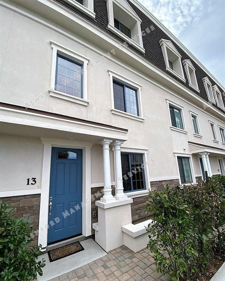 4438 North 27th Street #13 - Photo 2 of 44