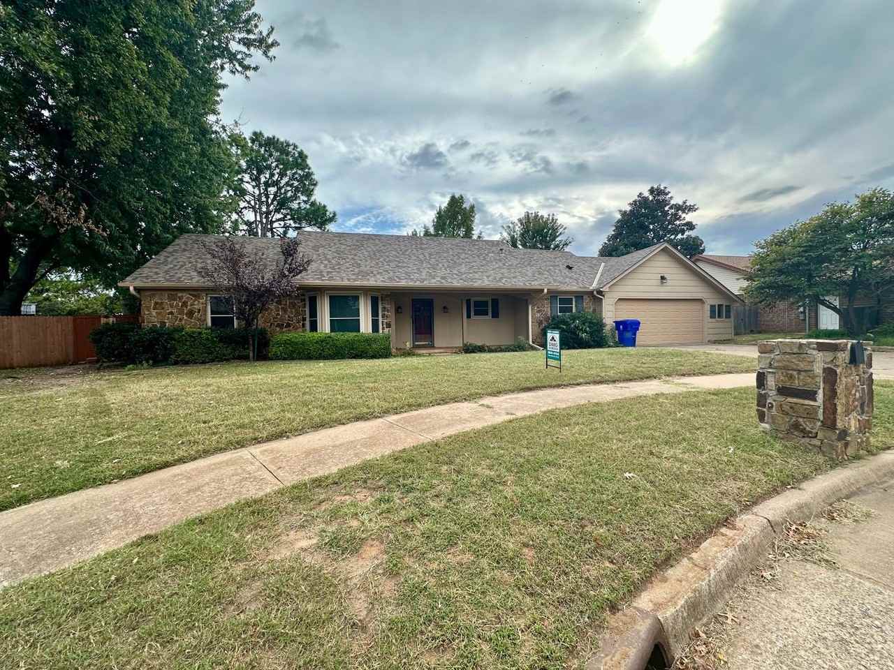 3608 Chatham Court - Photo 3 of 50