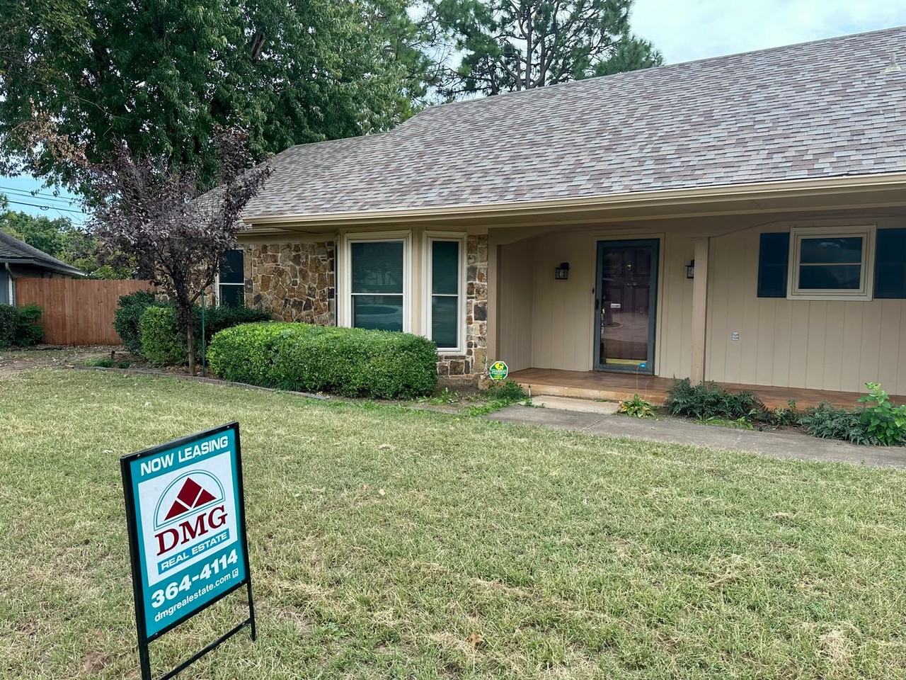 3608 Chatham Court - Photo 4 of 50