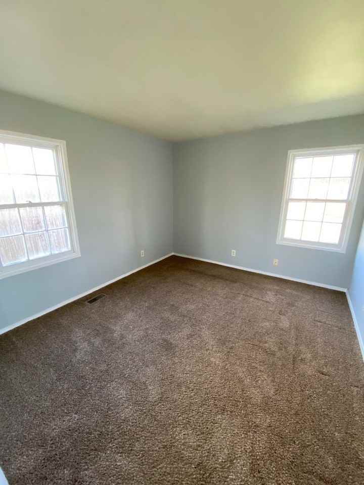 6008 Landsdowne Dr - Photo 3 of 7