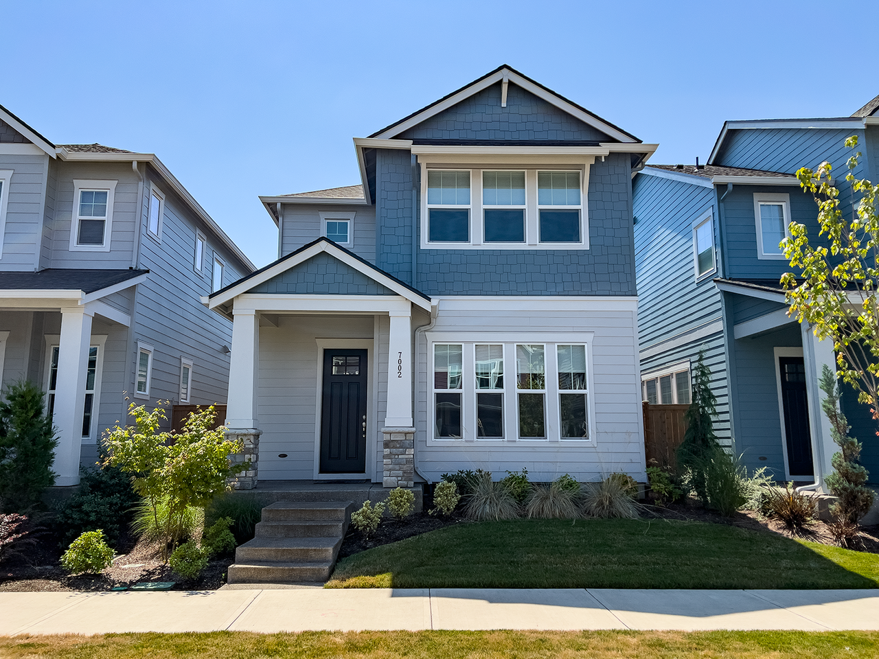 7002 Southeast Genrosa Street