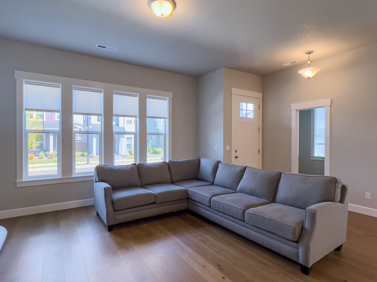 7002 Southeast Genrosa Street - Photo 3 of 28