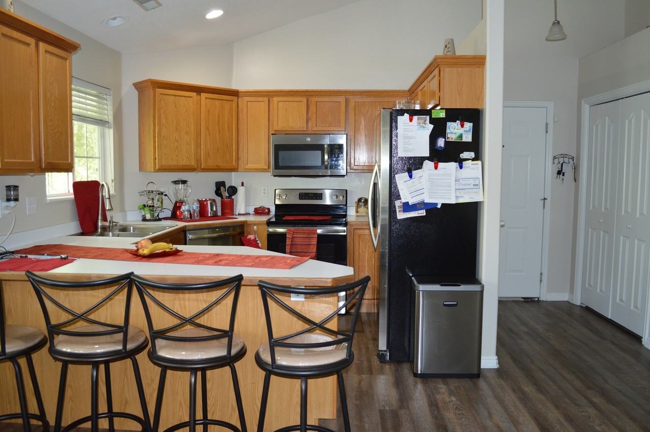 1166 W 1295 S - Photo 2 of 11