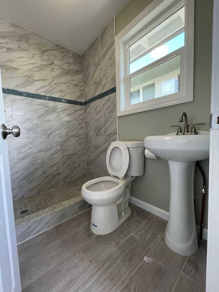 217 N Kuakini St - Photo 3 of 15