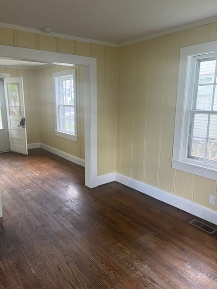 1504 Berry Street - Photo 6 of 20