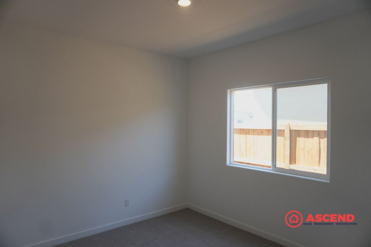 9618 Greenwood Glen Ln - Photo 6 of 19