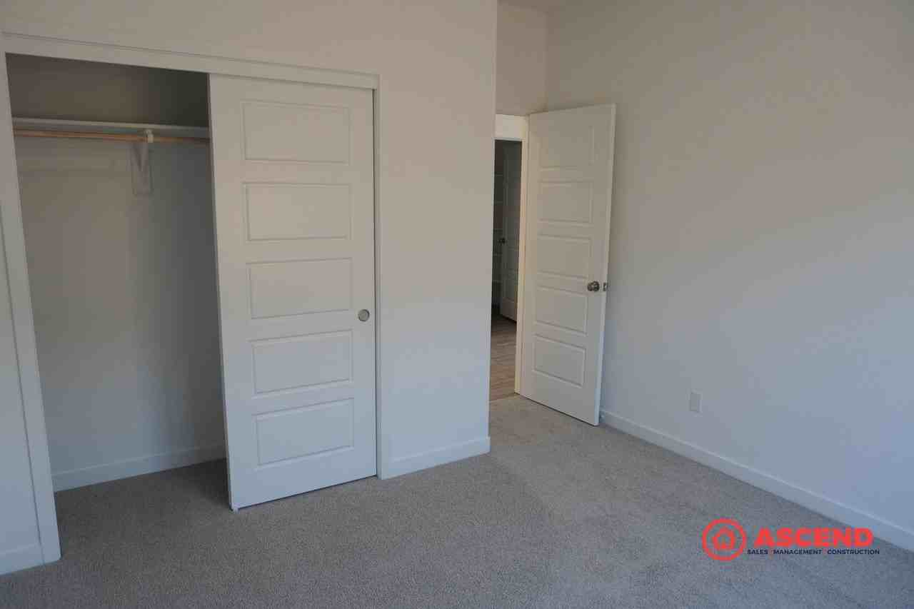 9618 Greenwood Glen Ln - Photo 7 of 19