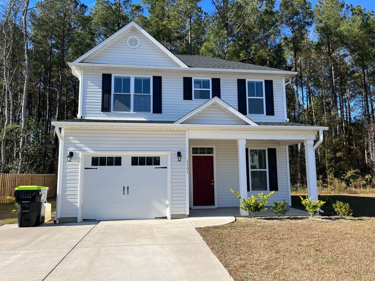 1301 Putnam Drive - Photo 2 of 24