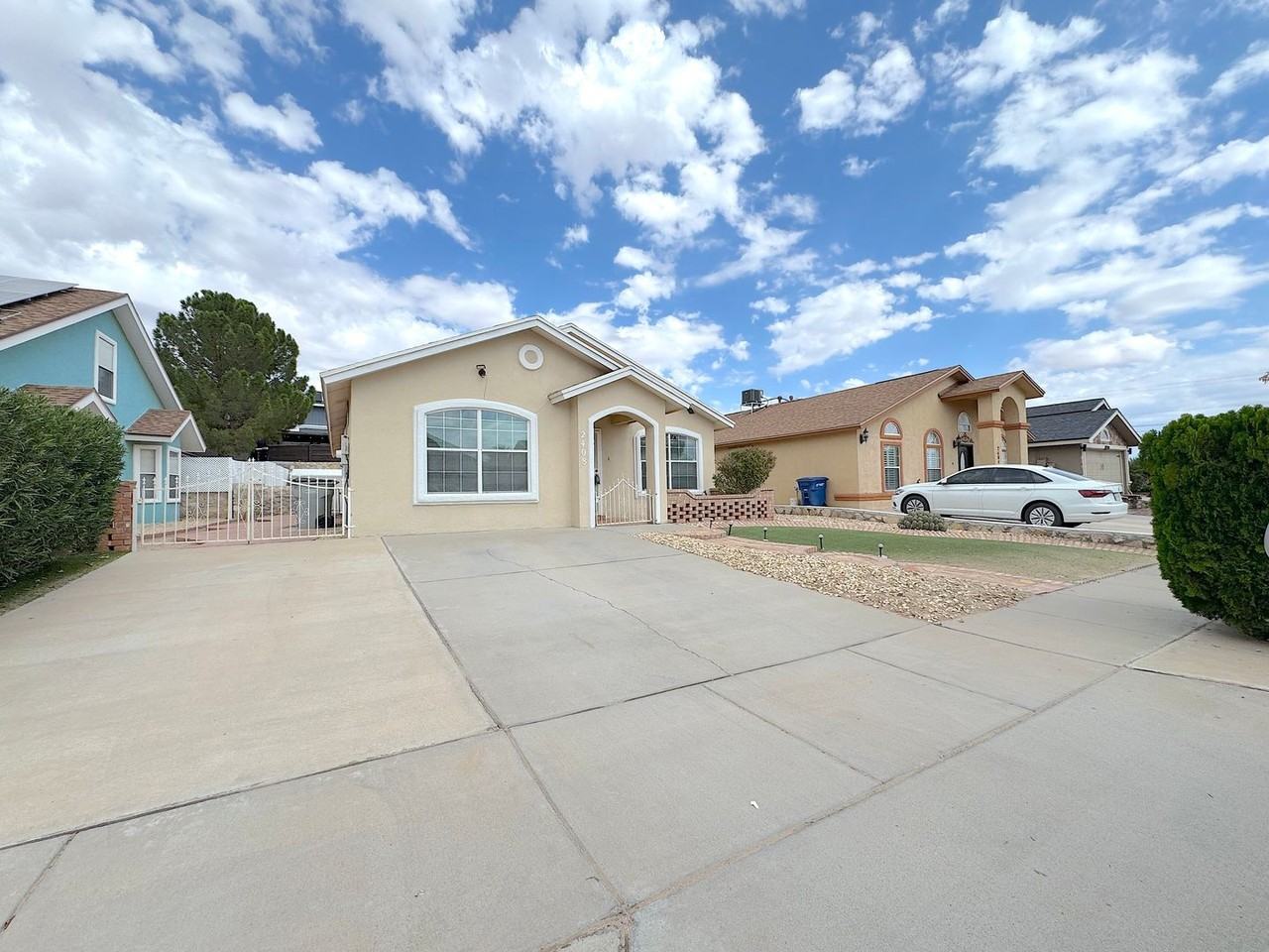 2408 Tierra Cafe Dr - Photo 2 of 28