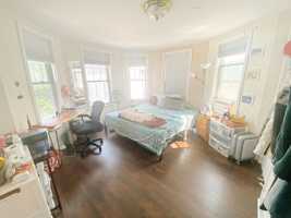 featured image of 737 Parker St