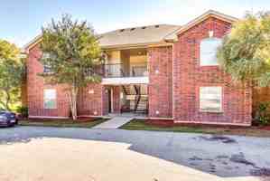 featured image of 400 Wells Ct