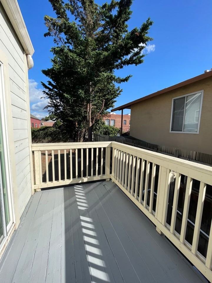 2926 West St - Photo 2 of 17