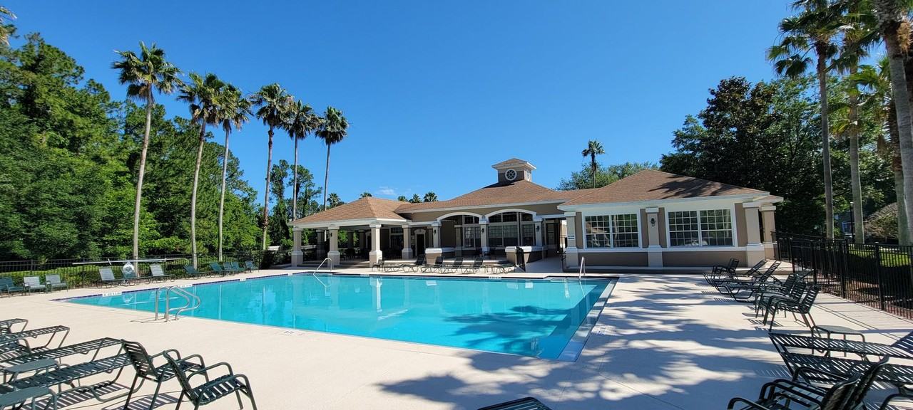 10550 Baymeadows Road - Photo 3 of 29