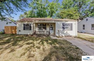 featured image of 4651 S Laclede St