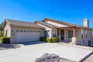 featured image of 890 Baywood Dr