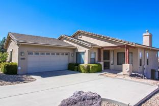 890 Baywood Dr - Photo 1 of 1