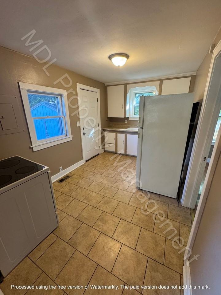 1524 Durand St - Photo 2 of 6