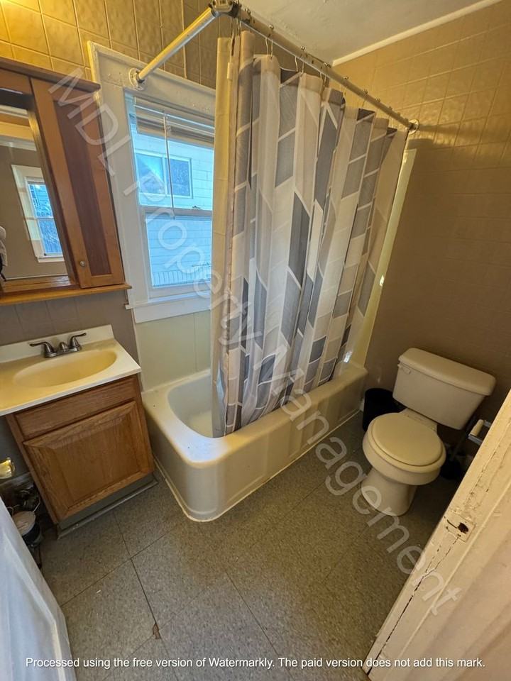 1524 Durand St - Photo 4 of 6