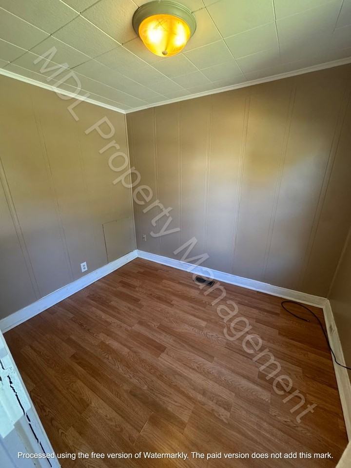 1524 Durand St - Photo 6 of 6