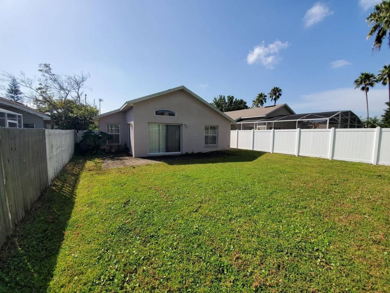 1440 Timberbend Circle - Photo 5 of 20