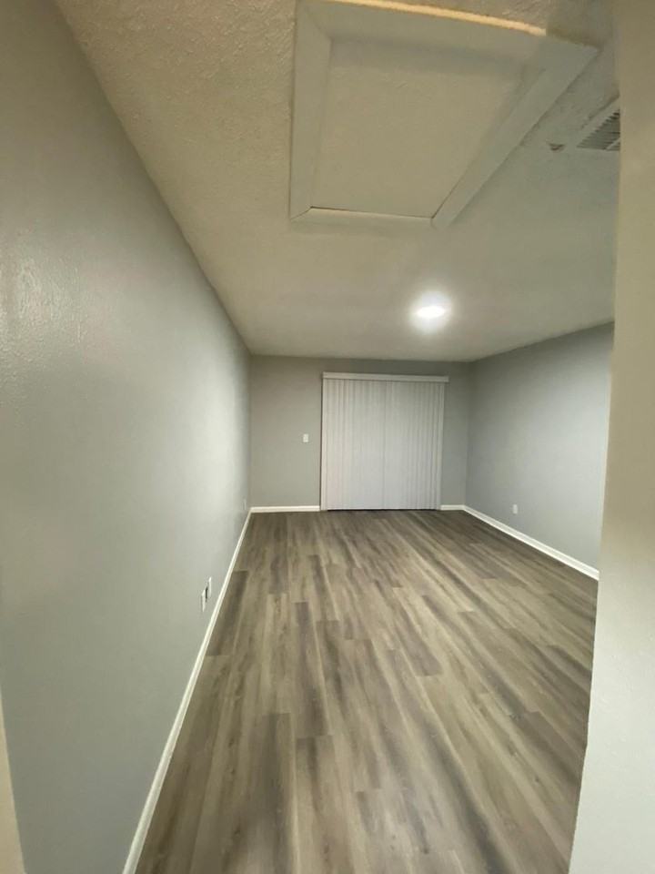 181 Rebecca Ln - Photo 5 of 30