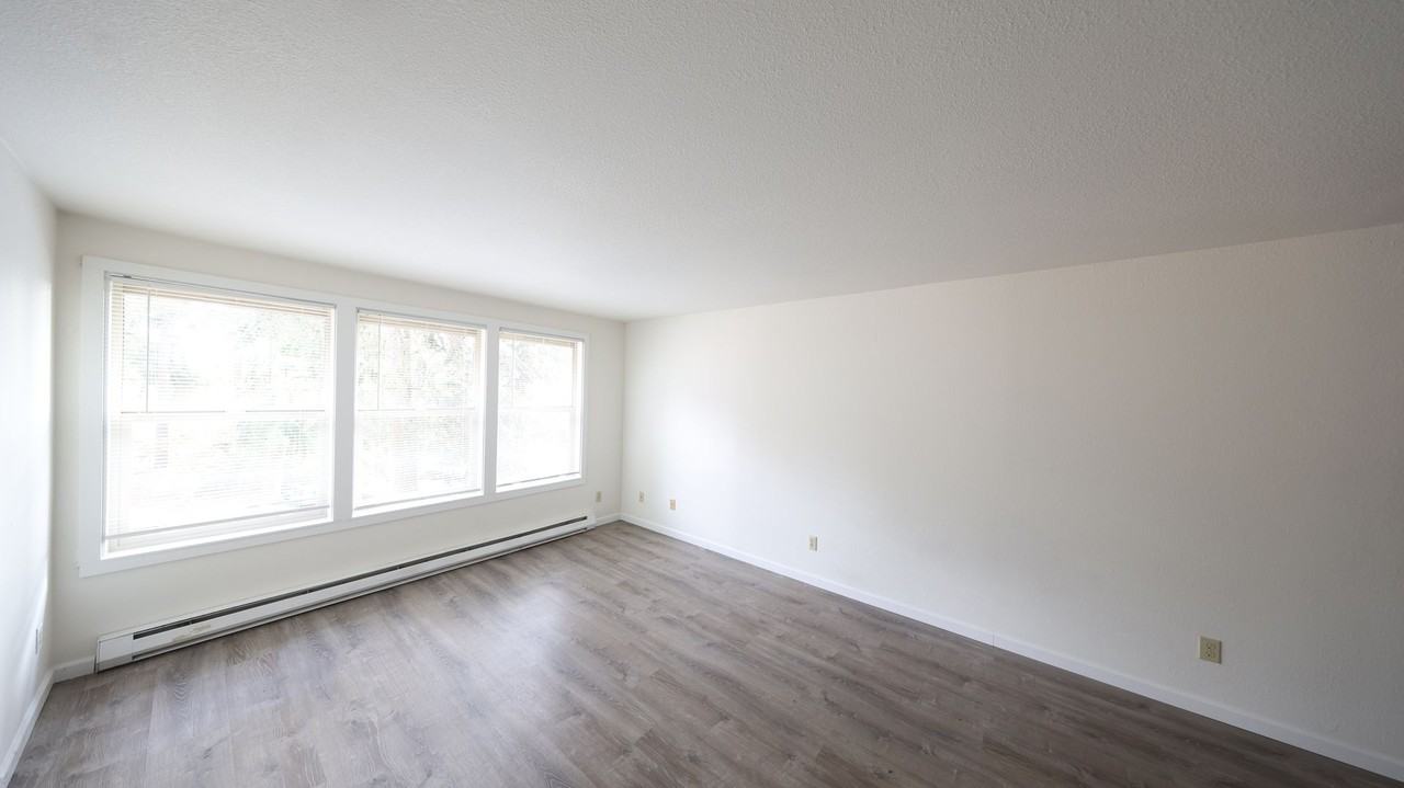 1201 Sw Harrier Cir #203 - Photo 2 of 6