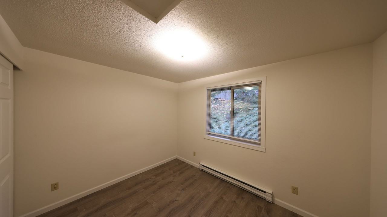 1201 Sw Harrier Cir #203 - Photo 5 of 6