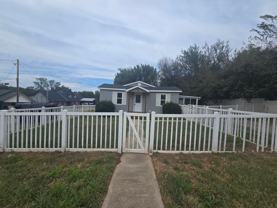 920 W Farrall - Photo 1 of 1