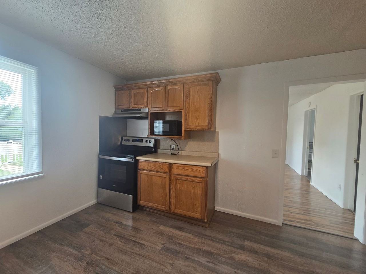 920 W Farrall - Photo 2 of 27