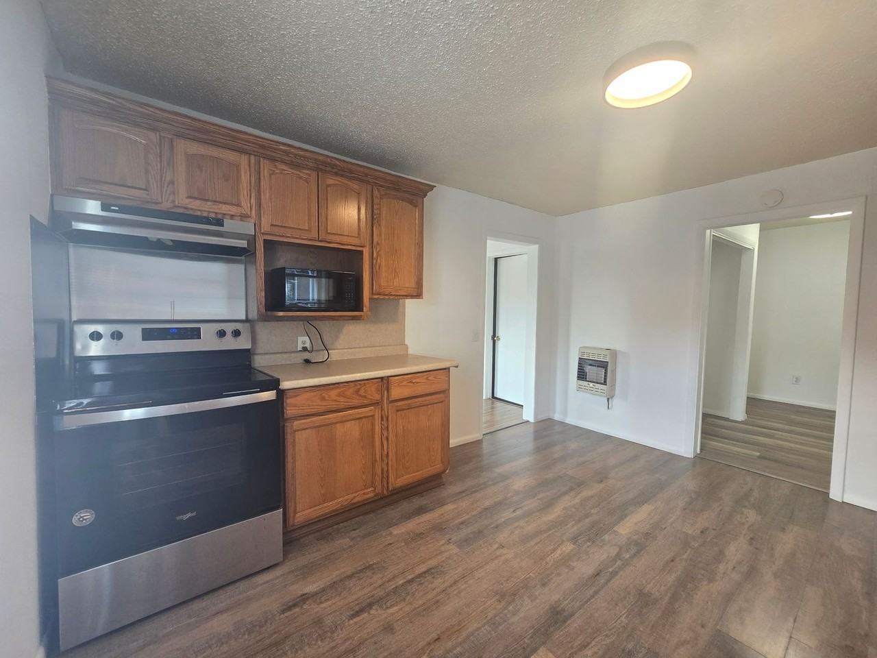 920 W Farrall - Photo 3 of 27