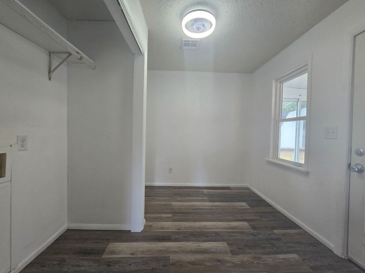920 W Farrall - Photo 4 of 27