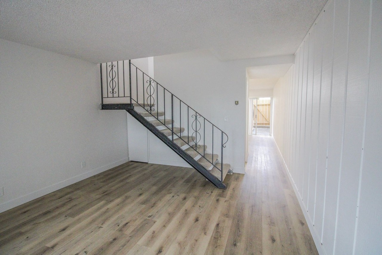 1850 Johnson Ave - Photo 2 of 18
