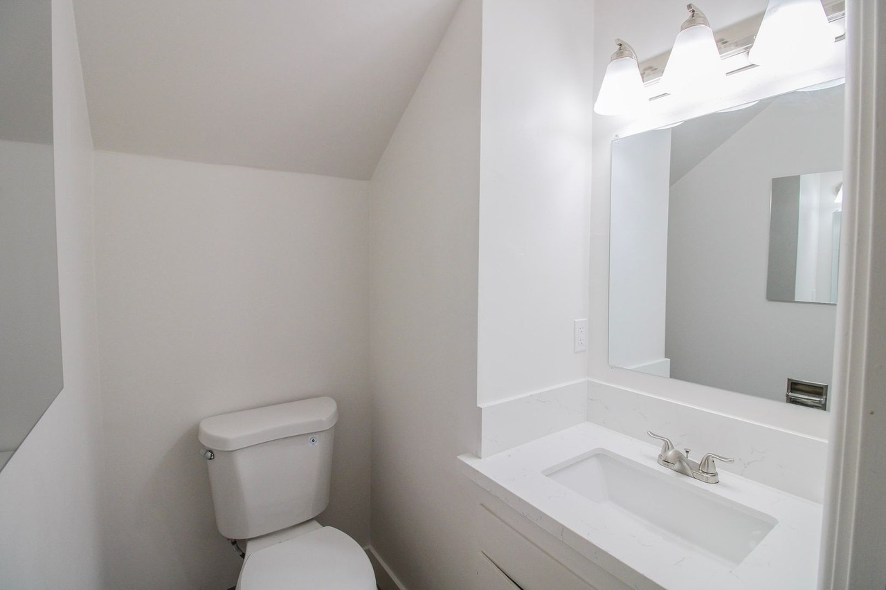 1850 Johnson Ave - Photo 7 of 18