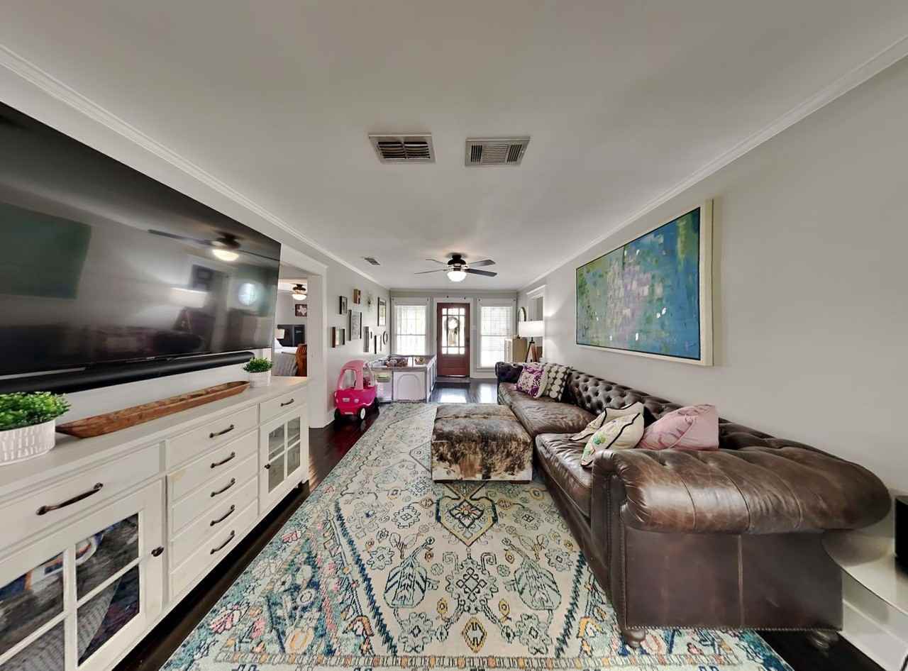 2255 Washington Avenue - Photo 3 of 13