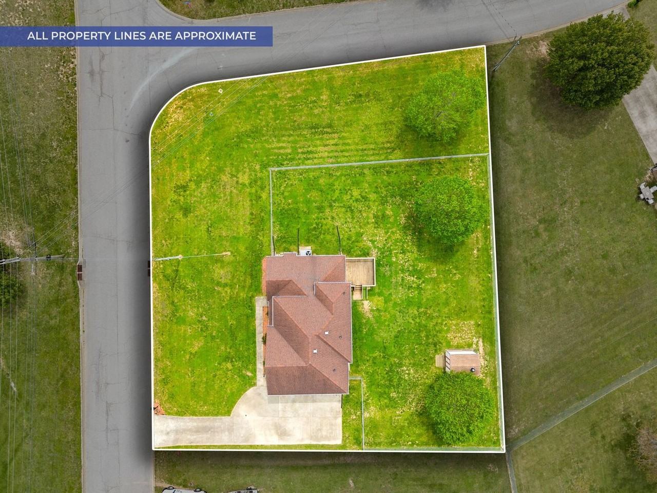 2938 Heatherfield Dr - Photo 3 of 23